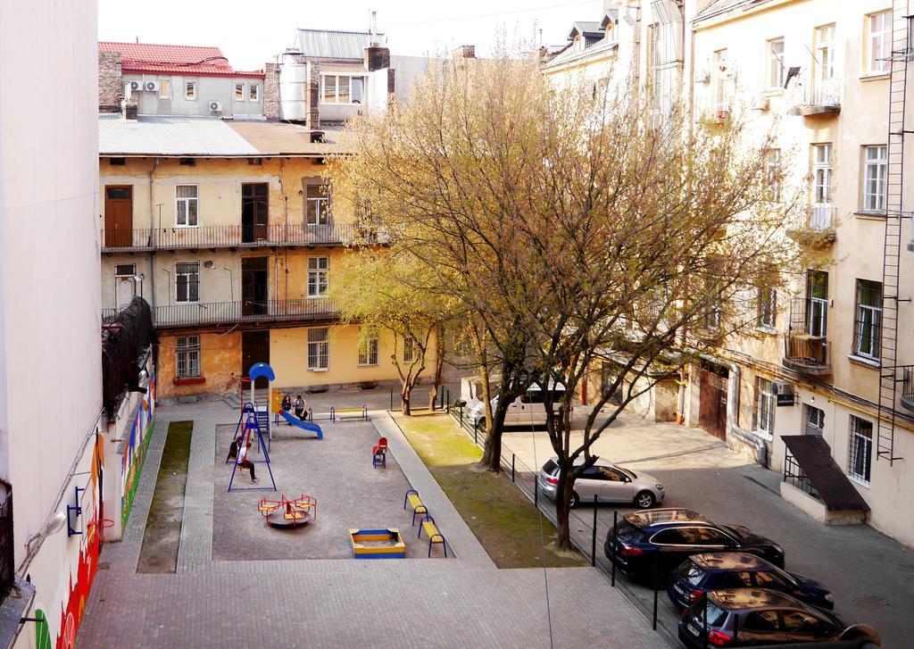 Apartment On Svobody Avenue Lemberg Exterior foto